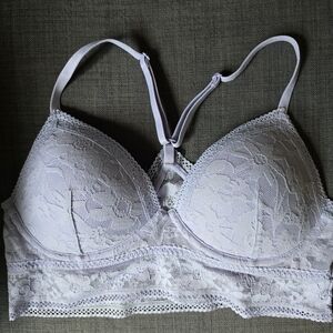 Victoria's Secret Wireless Lined Lace Bralette